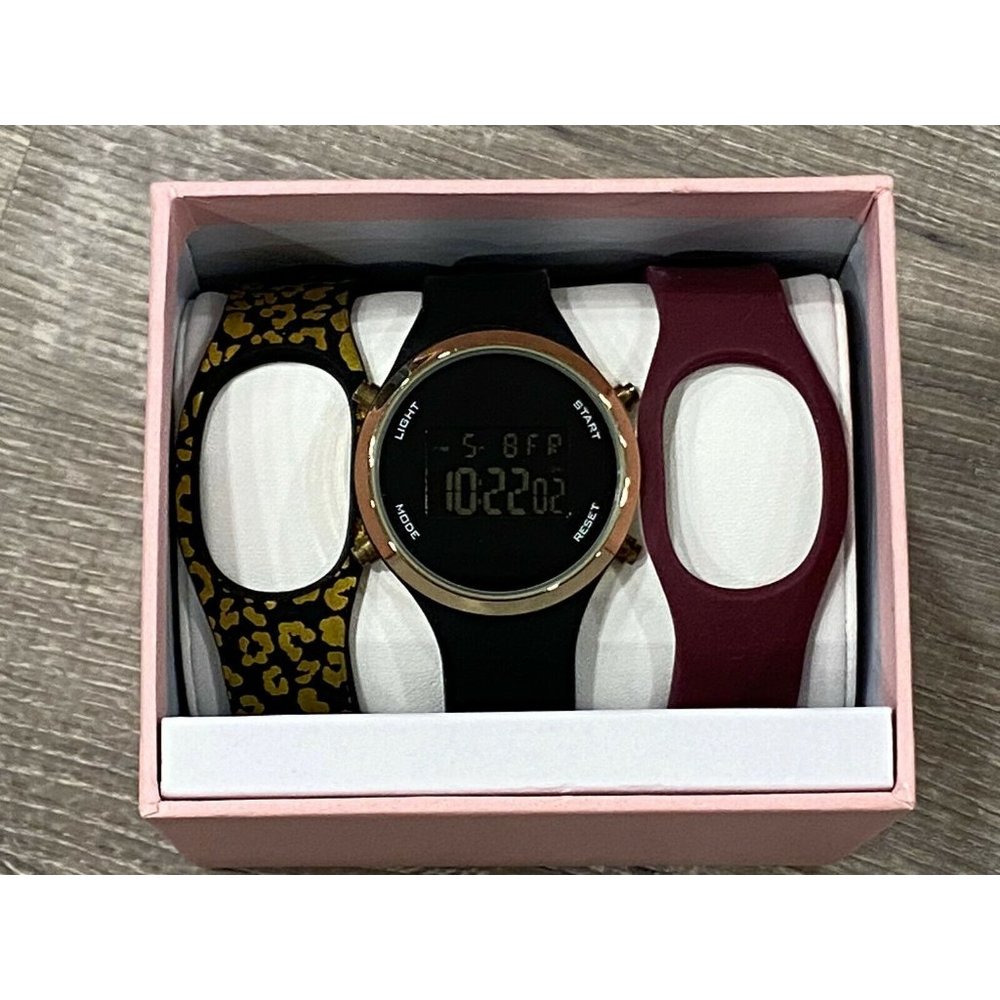 NWB FMD FMDKF167 Women’s Watch With 3 Watch Bands  AN